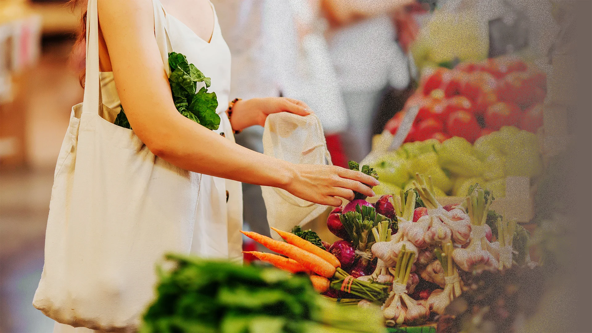 Shoppers Are Making 1 Key Change at the Grocery Store. The Data Shows Why Retailers Are Worried