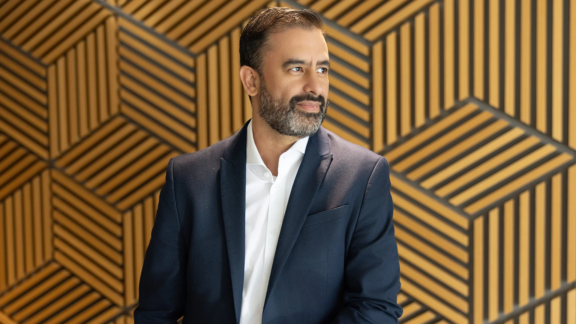Leo Pareja Thought Hustle Was the Key to Success. Then a Mentor Gave Him a Rude Awakening