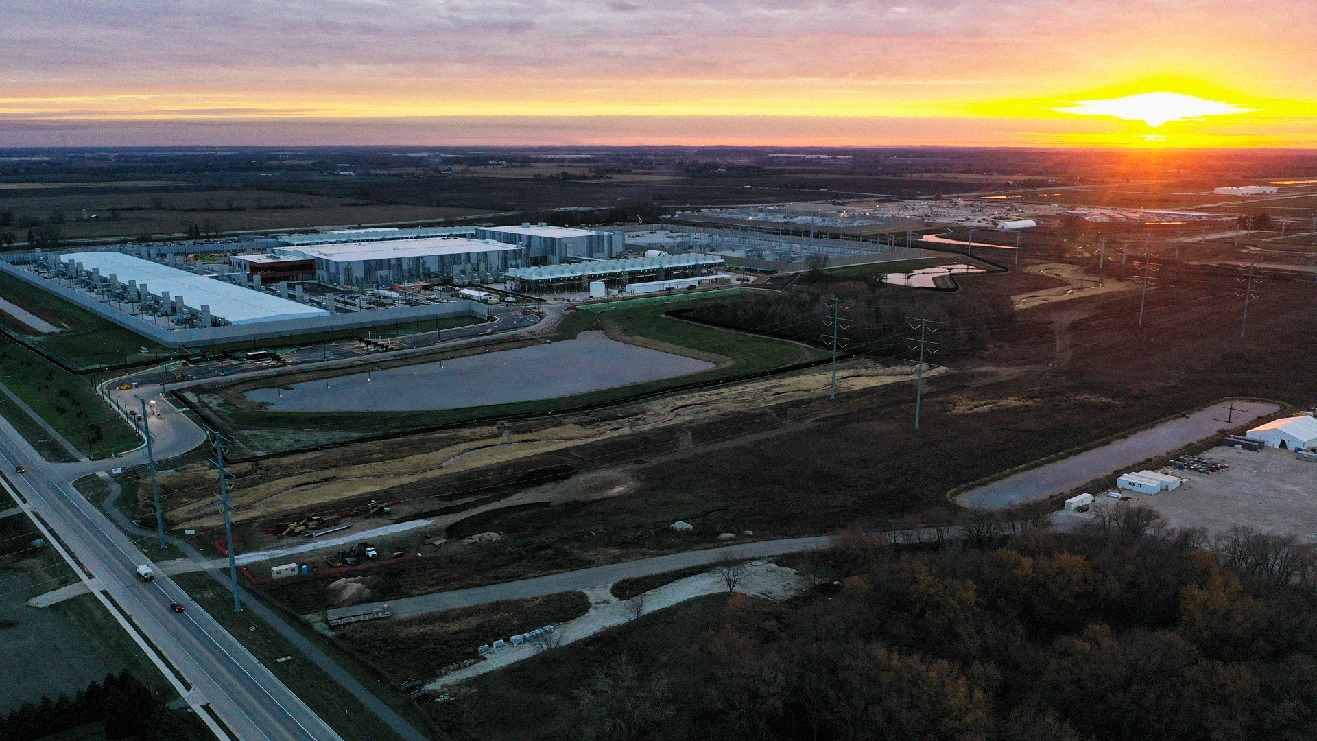 A $15-Billion OpenAI-Oracle Data Center Made Wisconsin Farmers Millionaires. Some Wish They’d Held Out