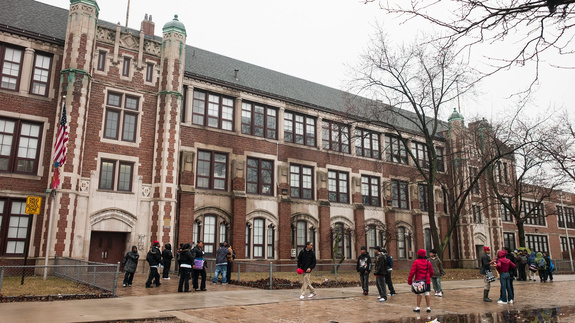 Detroit Schools Pay Students $100 a Week to Come to Class. It’s Not Just About Attendance
