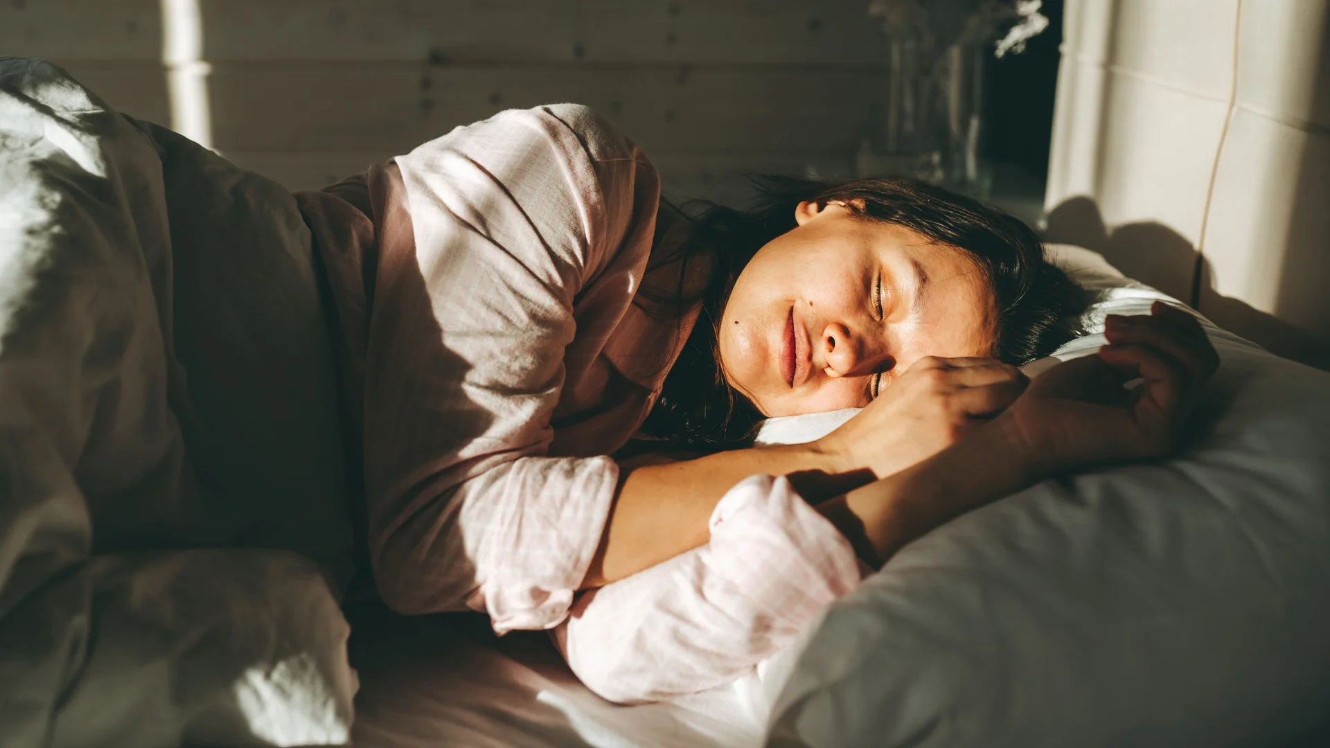 Sleeping In on Sundays May Feel Good, but New Research Found a Hidden Danger