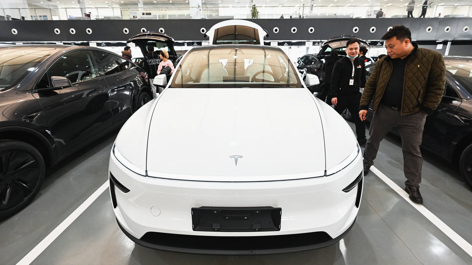 Tesla’s Hidden Door Handles Defined Its Design. Now They’re Driving China’s Biggest Auto Recall