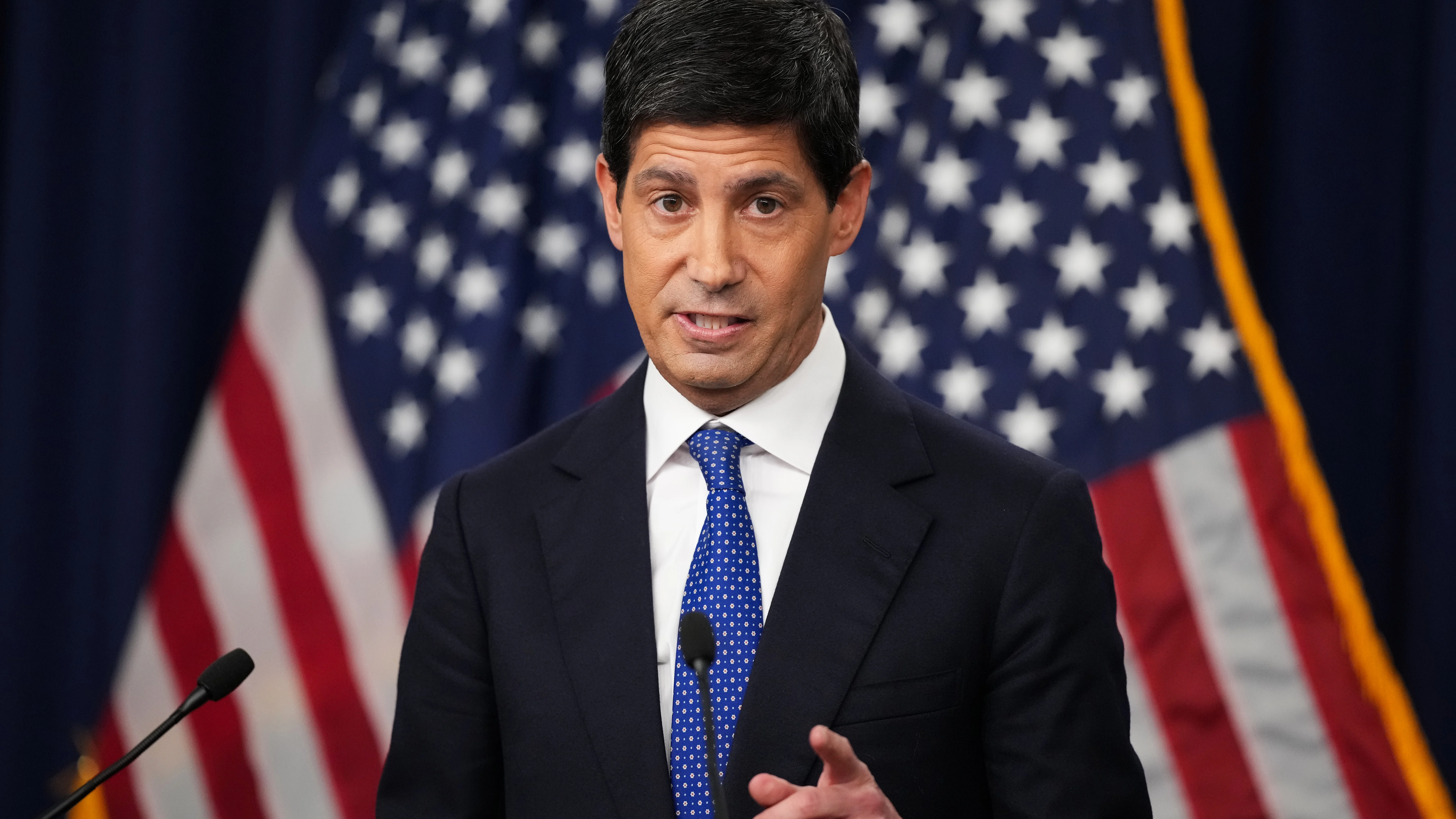 Kevin Warsh Raised Rates. He Also Showed Trump He Won’t Be Pushed Around