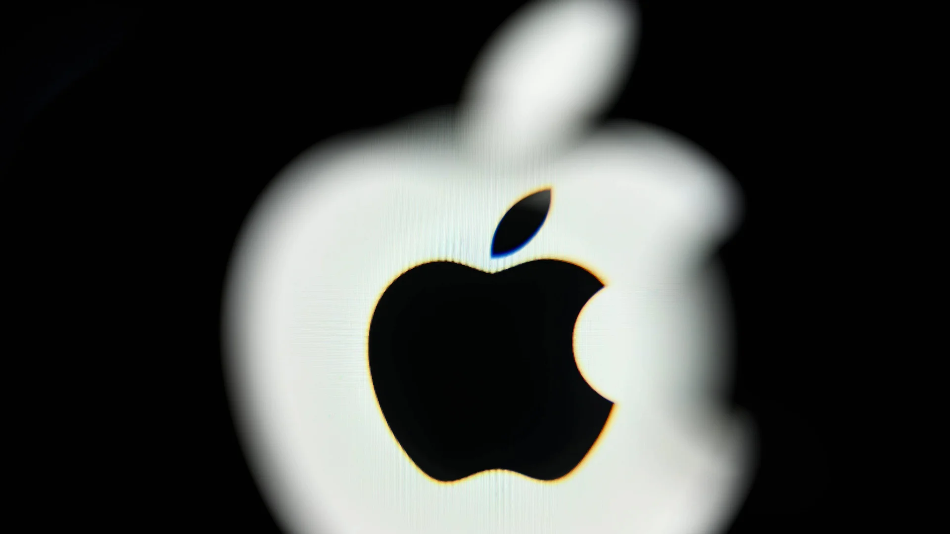 Apple’s Next Health Wearable May Look Nothing Like an Apple Watch