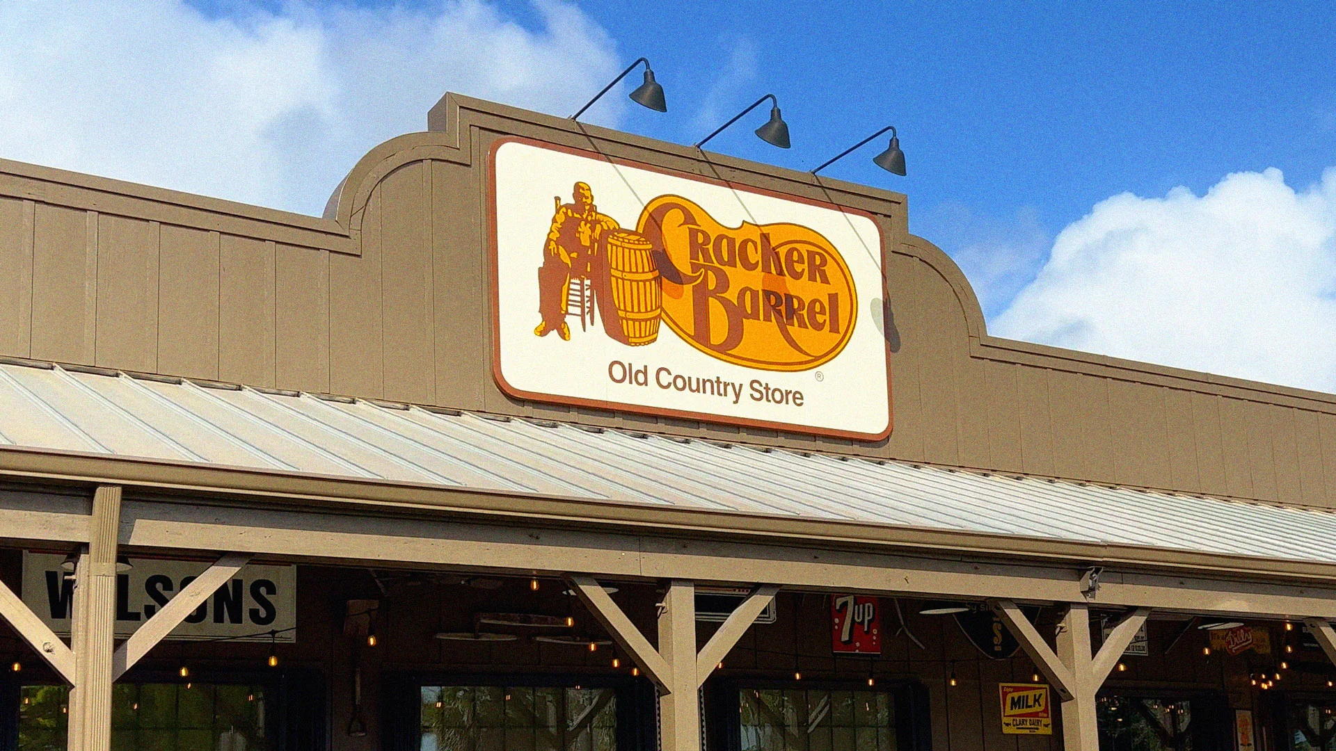 Cracker Barrel verkauft 26 Restaurants für 77 Millionen Dollar zur Schuldenreduzierung