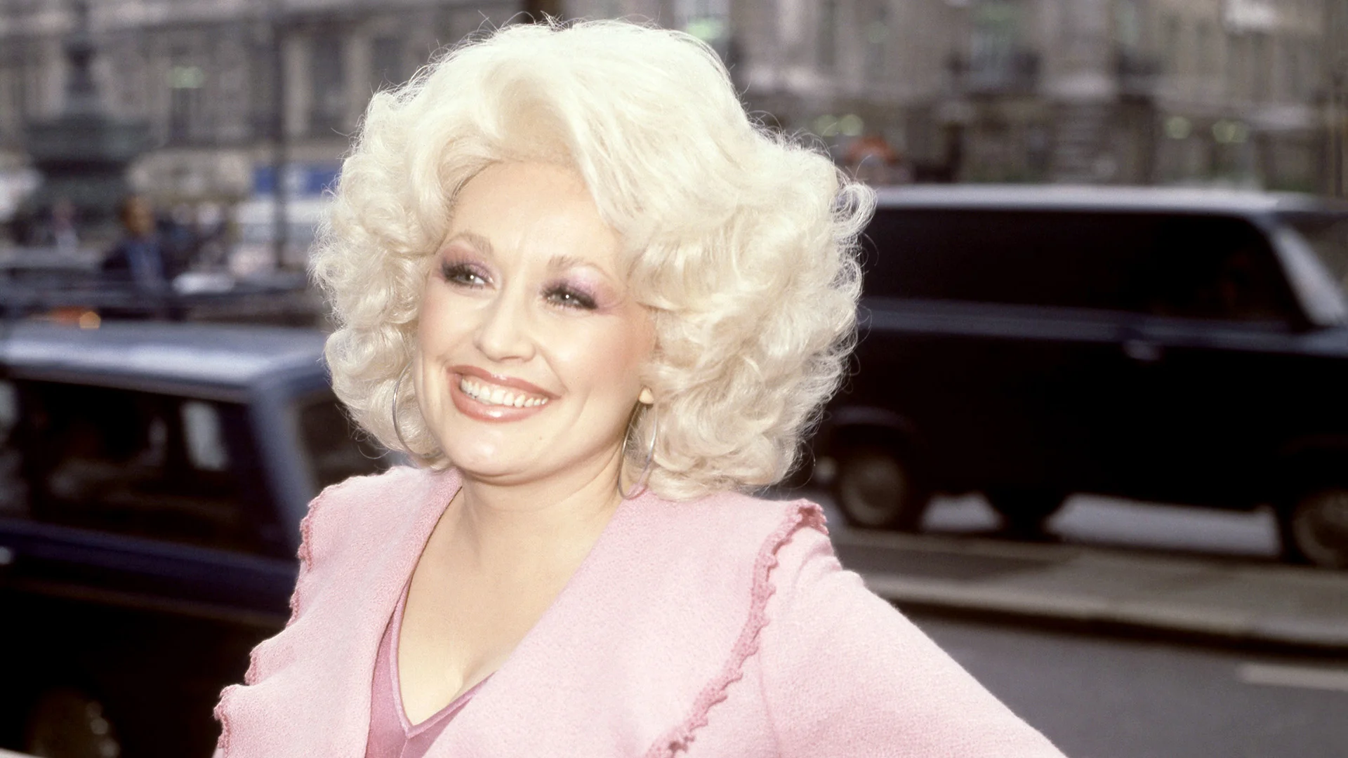 Dolly Parton Knew When to Say No. That May Be Her Greatest Leadership Lesson
