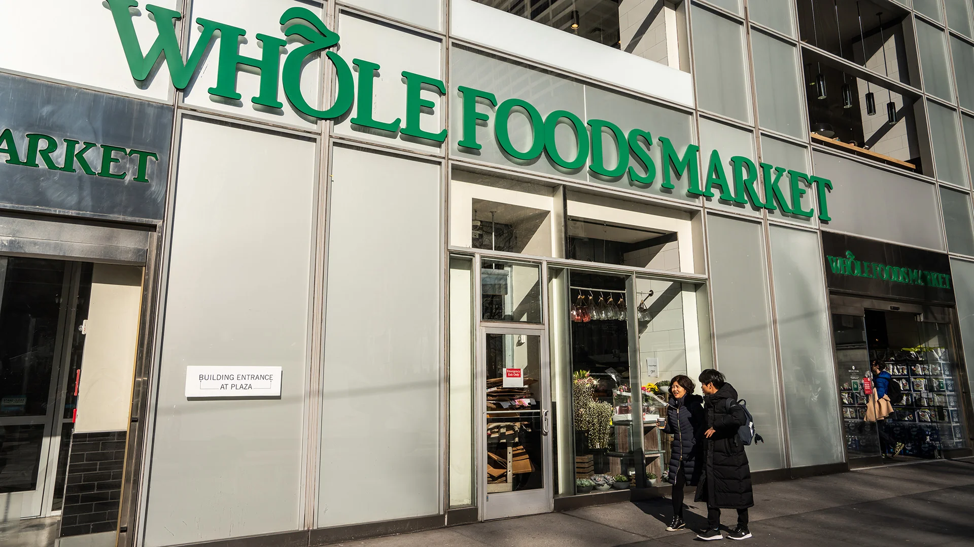 Amazon Gives Employees Up to 20 Percent Off Groceries as Food Costs Rise