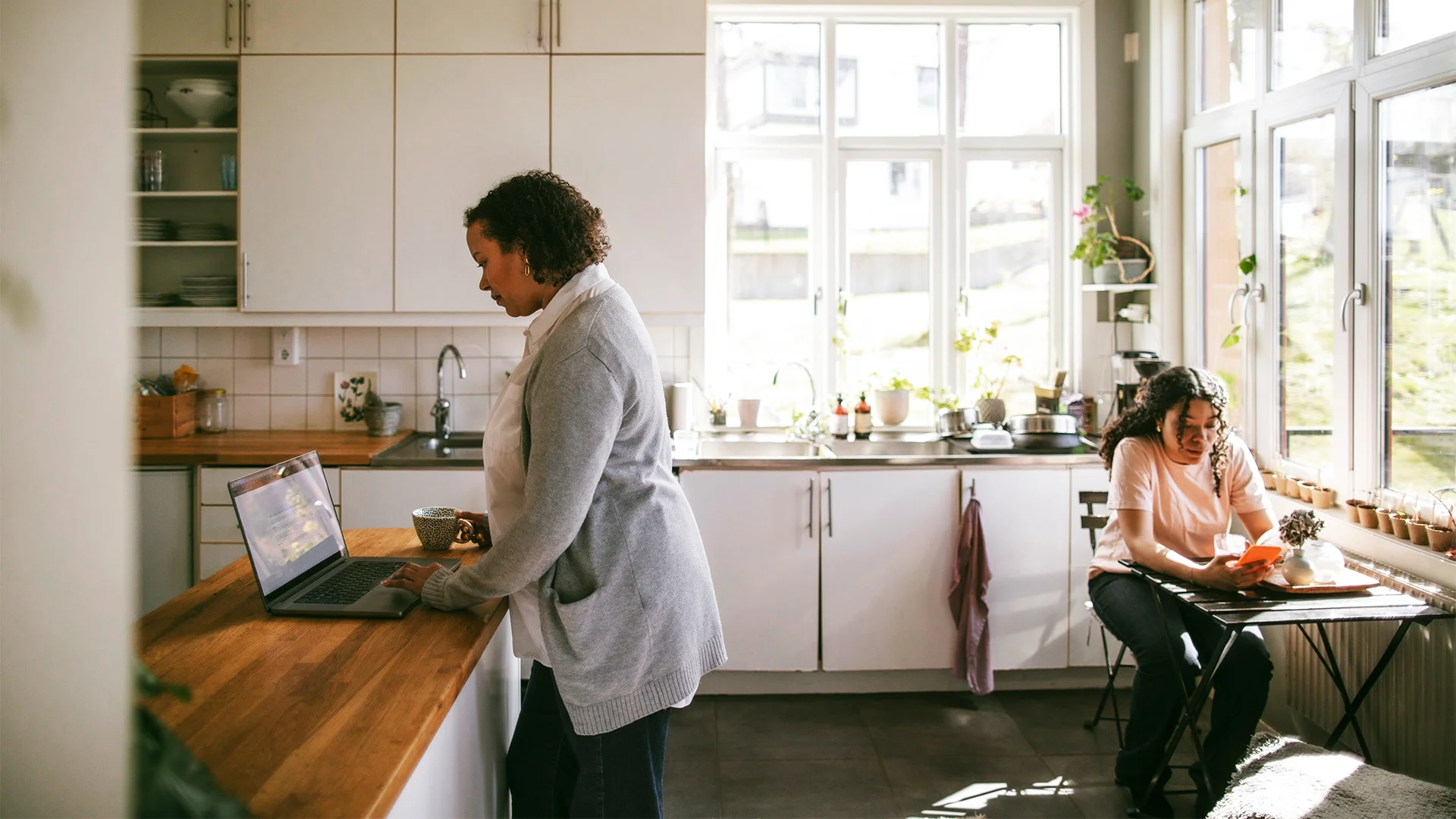 6 Startup Ideas With Growing Demand That You Can Build From Home