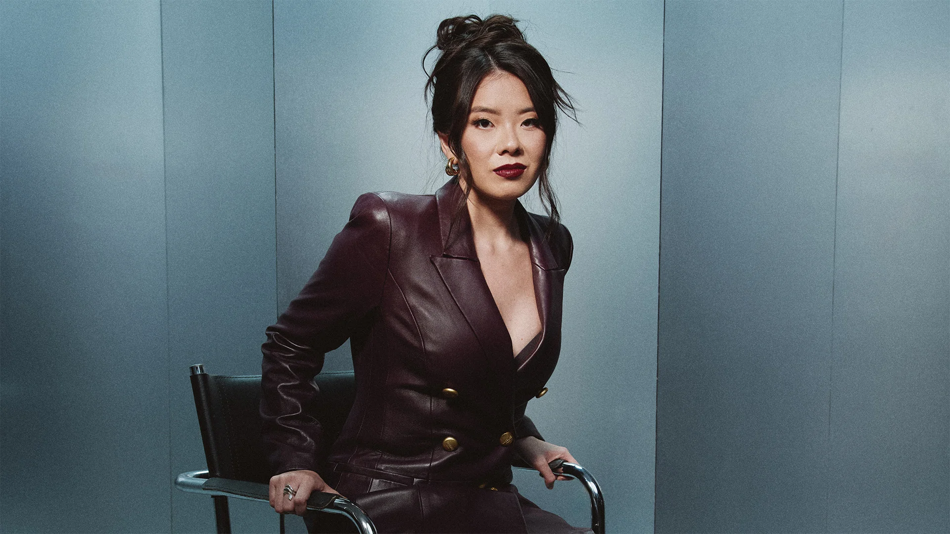 Customers Kept Asking Vivian Tu for Help. She Turned Their Questions Into a Business