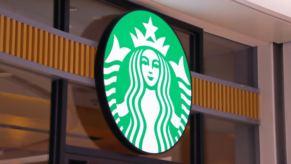 Starbucks acaba de tener un colapso corporativo.  Su junta directiva debe tomar nota de esto