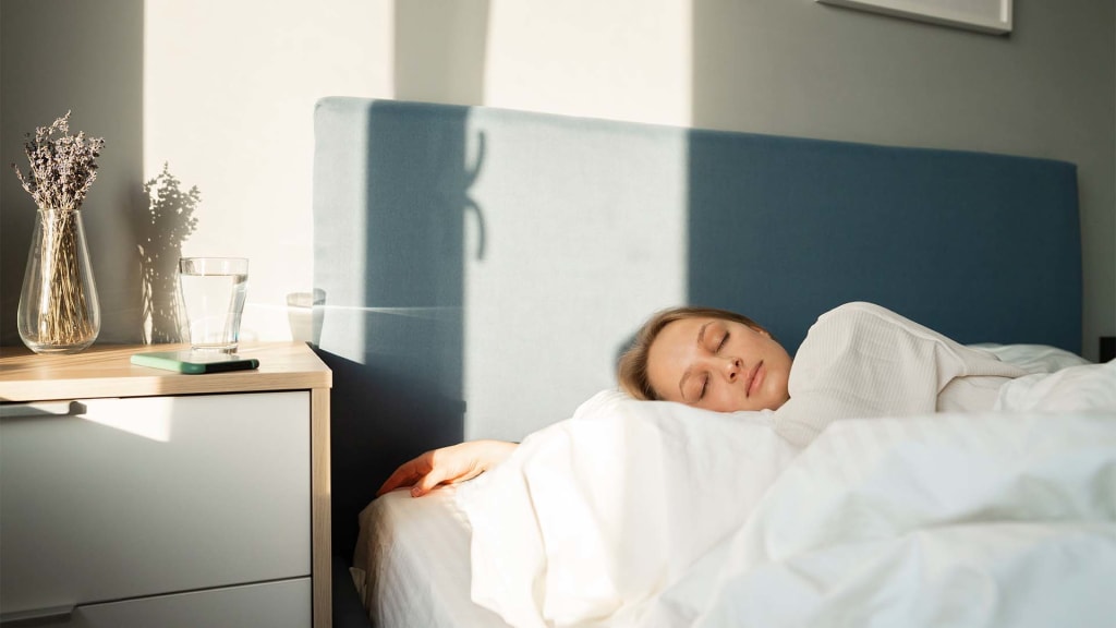 La neurociencia dice que este simple hábito de sueño literalmente limpiará tu cerebro