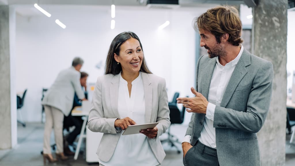 ¿Quieres una buena relación con tu jefe?  Deja el ego en la puerta