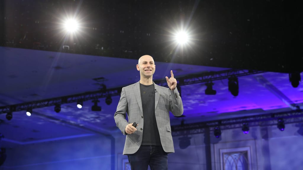 Adam Grant Just Urged CEOs to Try a 4-day Workweek, but Research Shows There's 1 Perk Employees Want More