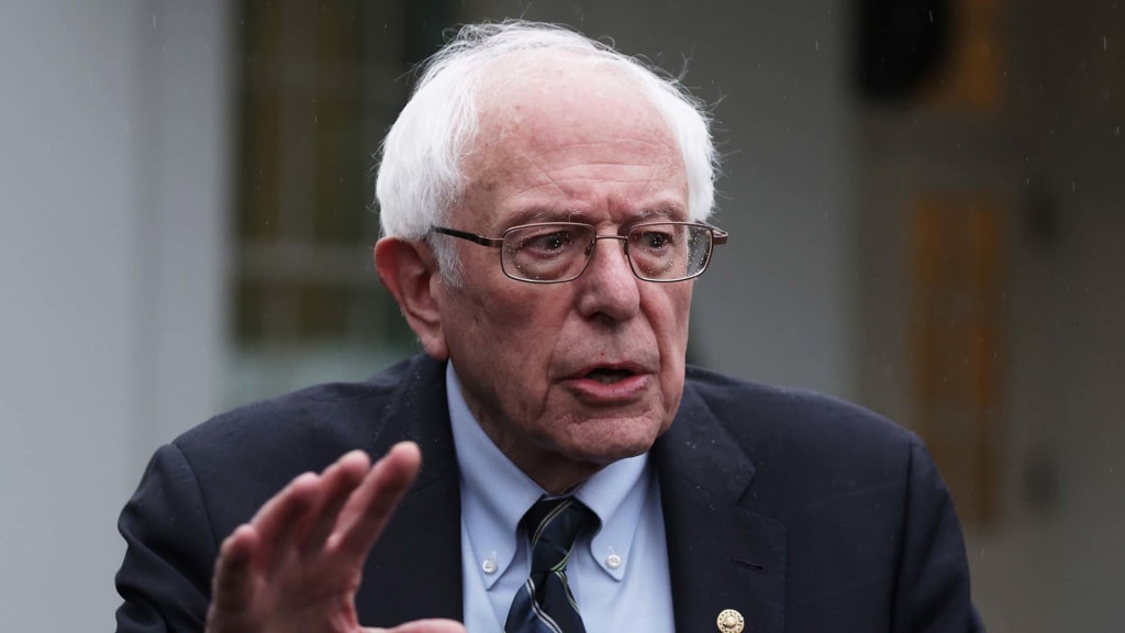 Bernie Sanders Introduces a 4-Day Workweek Bill