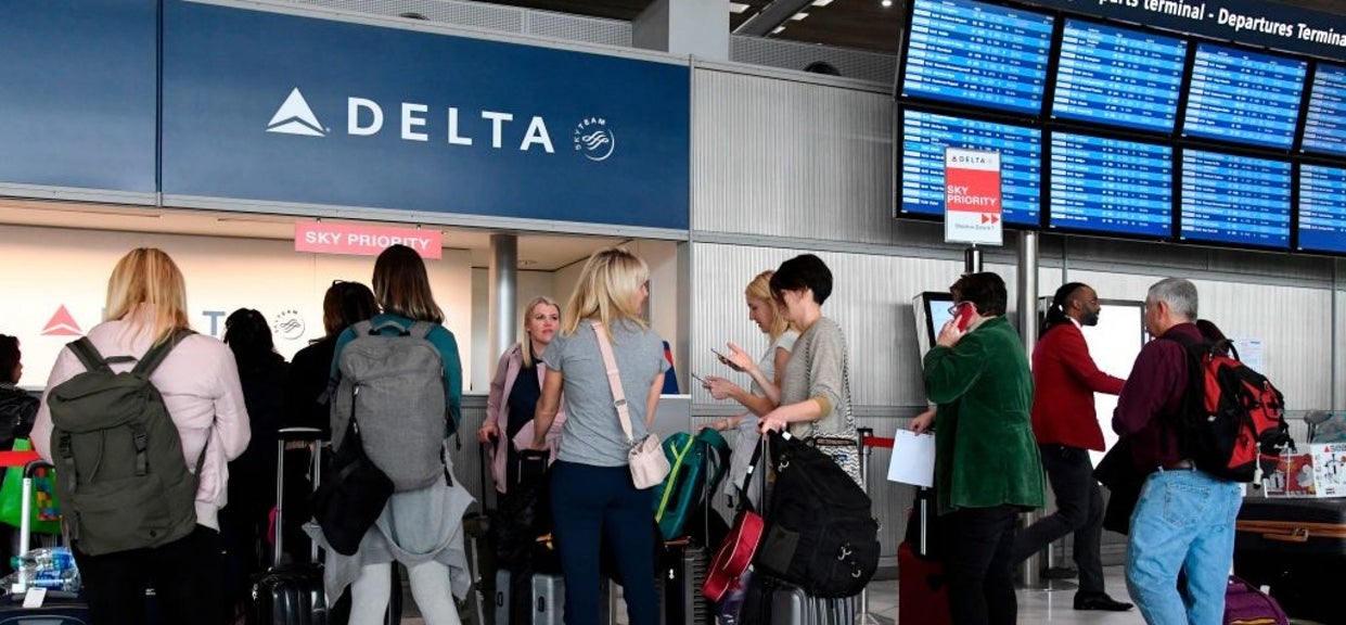 In the Midst of Hundreds of Canceled Flights, Delta Air Lines Did Something Completely Unexpected. It's What Every Company Should Do - Vimarsana News