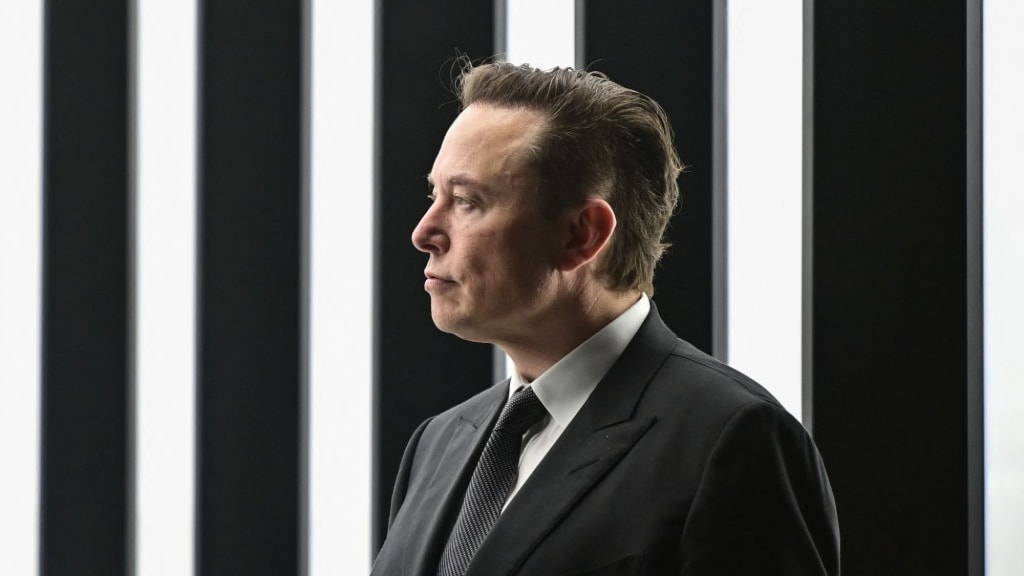 Elon Musk's Texts Shatter the Myth of the Tech Genius - The Atlantic