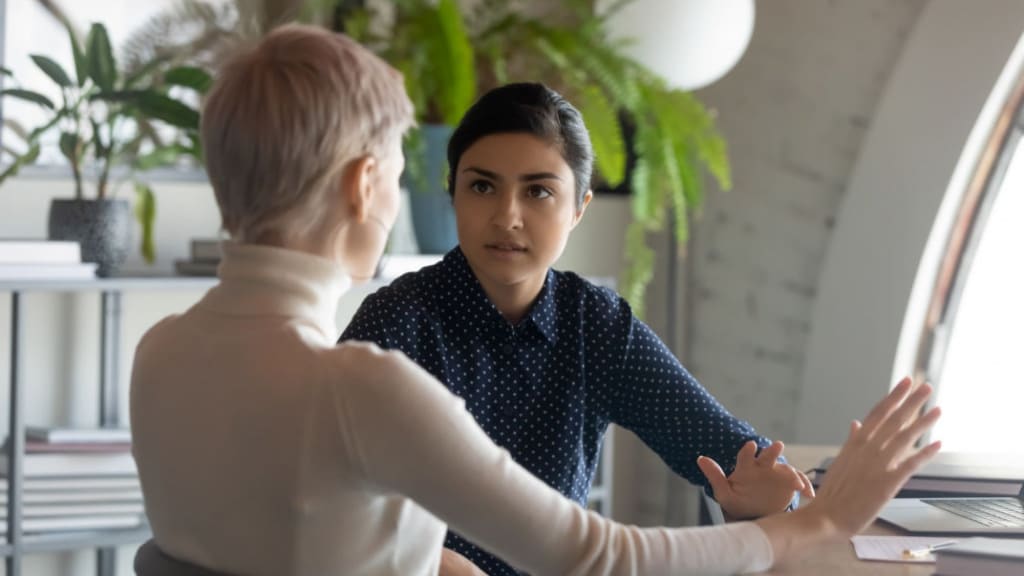 How Emotionally Intelligent Leaders Embrace the 10-Second Rule to Handle Difficult Conversations