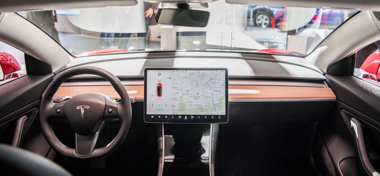 Tesla Just Updated Its Cars and Finally Solved A Small But Incredibly Irritating Problem - Vimarsana News