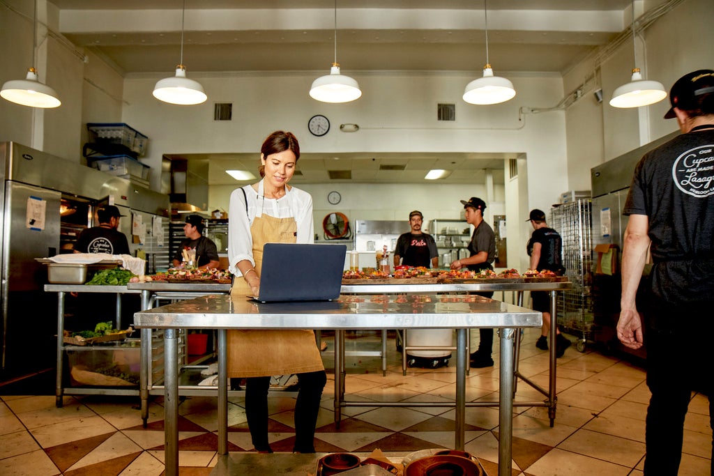 Choosing the Right ERP System for Your Midsize Business - Vimarsana News