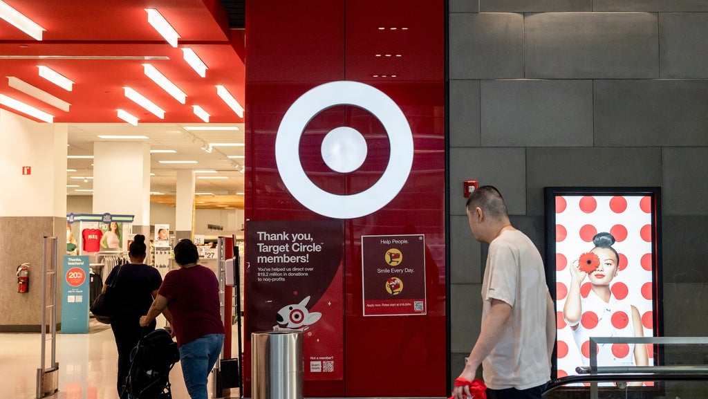 Target's 4-Word Strategy For Beating Walmart and Amazon Is Great News for ...