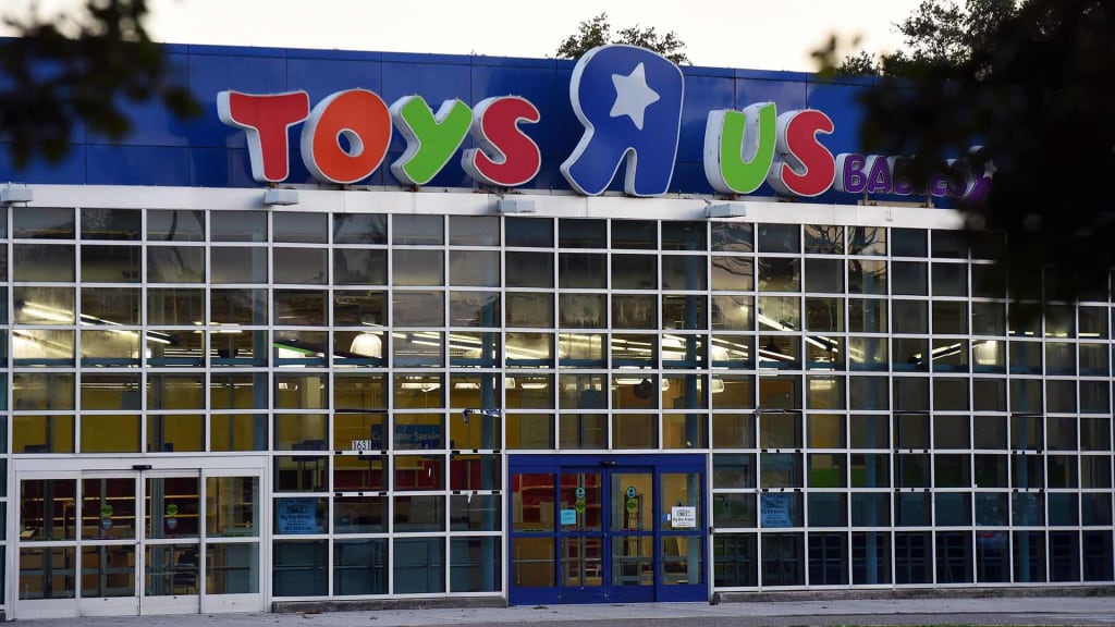 5 Years After Closing Its Stores, Toys 'R' Us Made an Ambitious  Announcement. Here's Why It Just Might Work