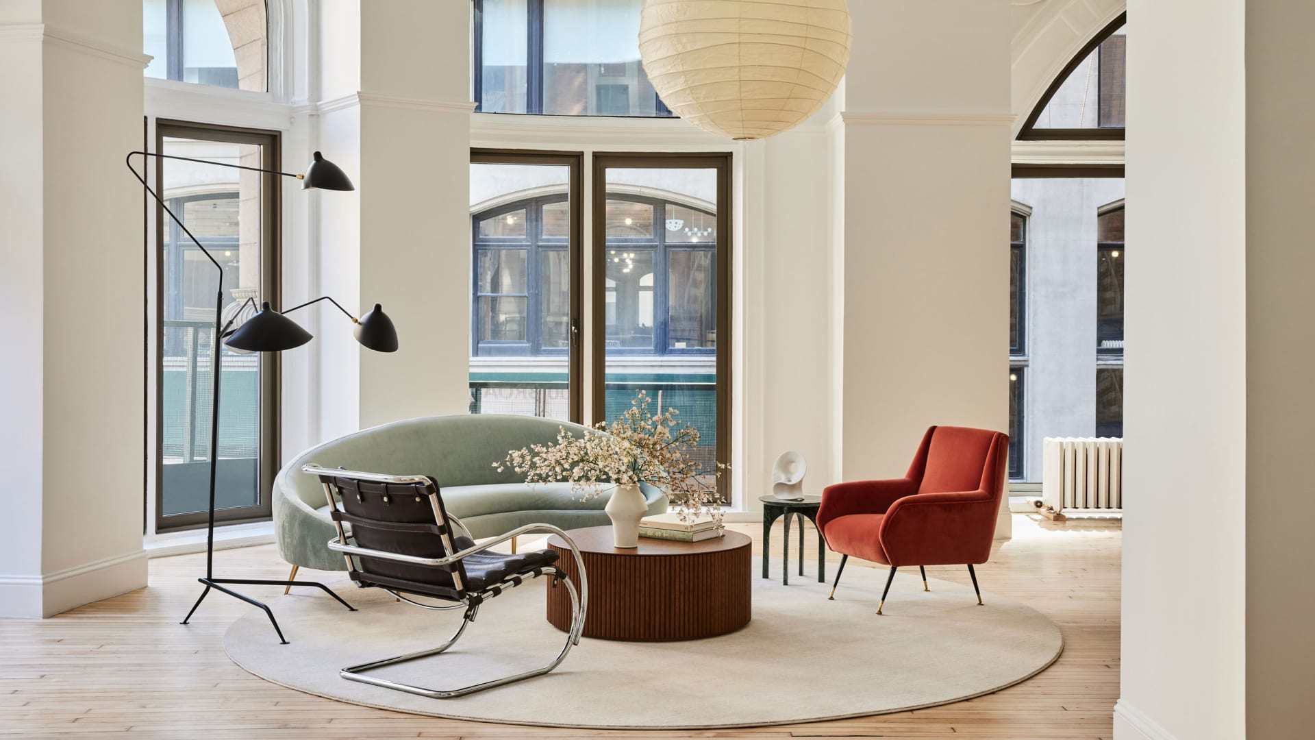 A lofty, light-filled meeting space at Avenue 8's new Manhattan office.