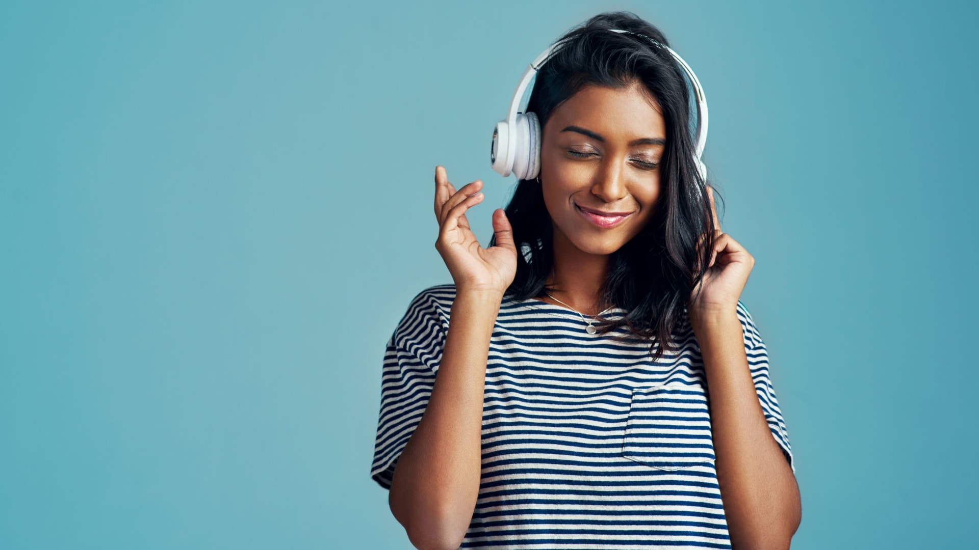 These 715 Songs Are Scientifically Proven to Give You Goosebumps and Change Your Mood