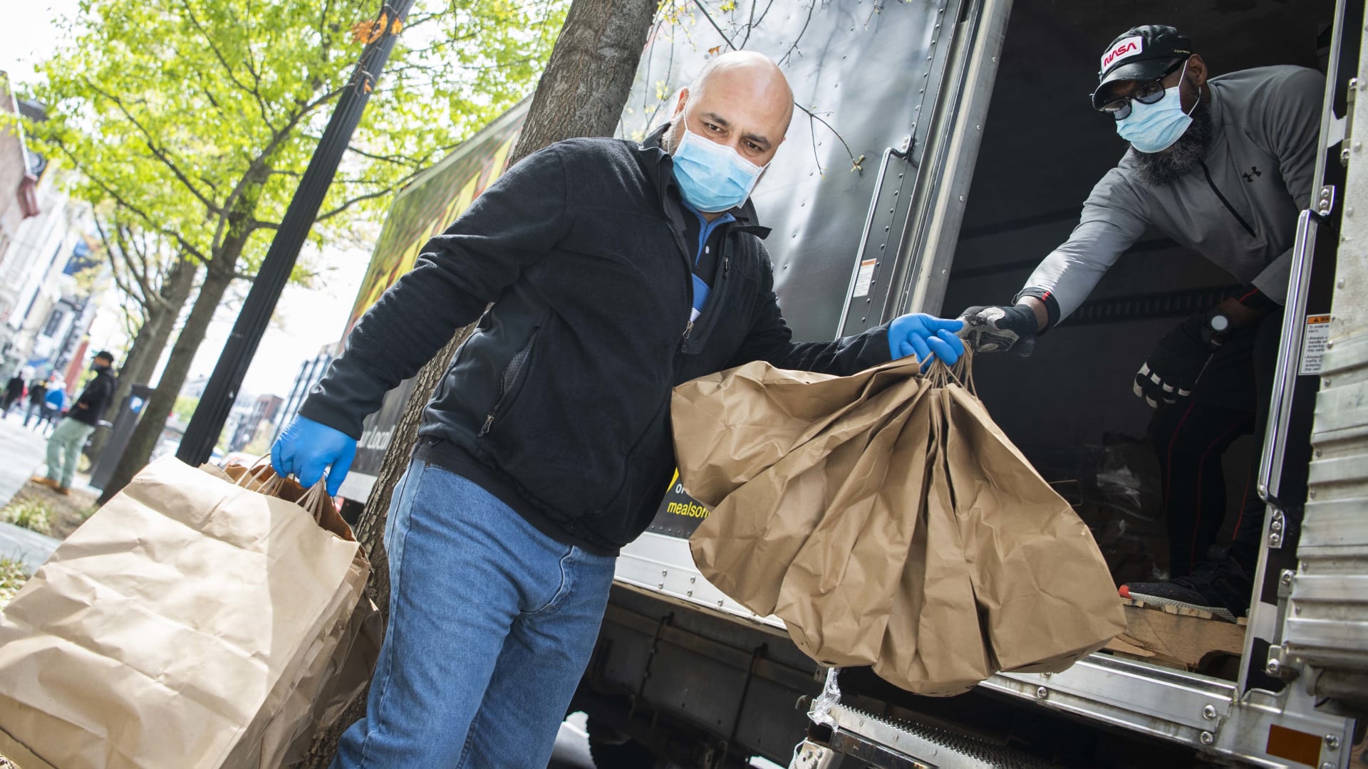 3 Ways Companies Have Shown Corporate Social Responsibility During the Pandemic