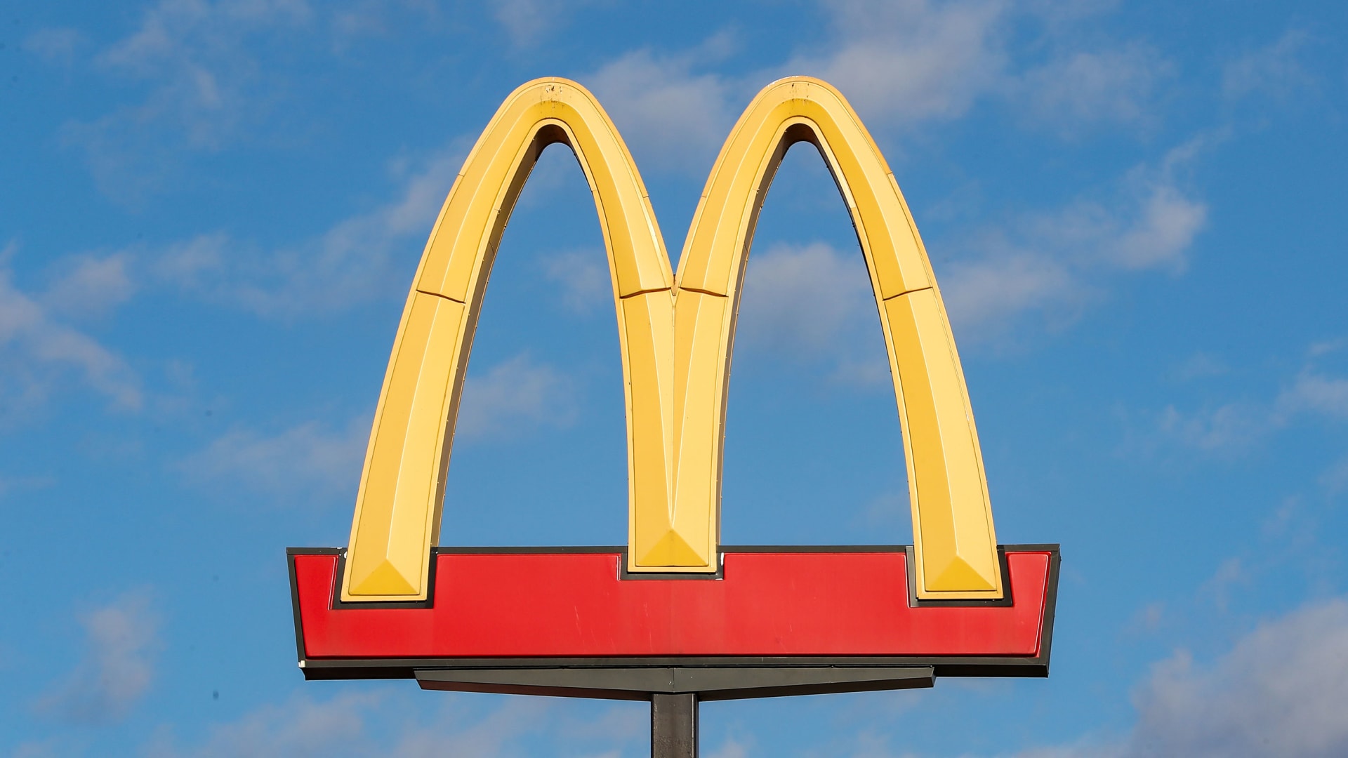 How Emotionally Intelligent Leaders Use the McDonald's Paycheck Rule to Calm Anxiety and Inspire True Loyalty