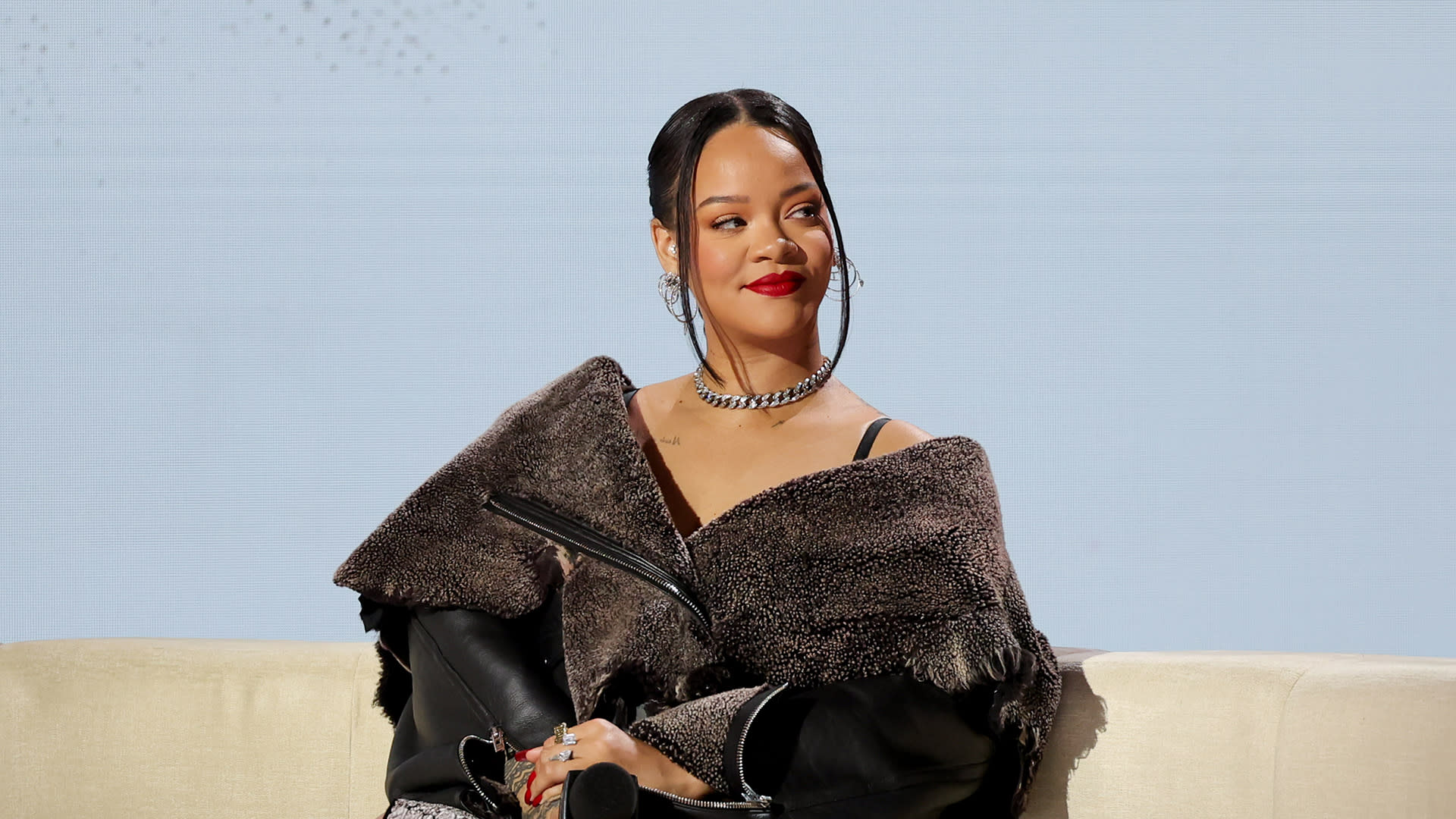 5 Things You Need to Know About Rihanna's Inspiring $1.4 Billion ...