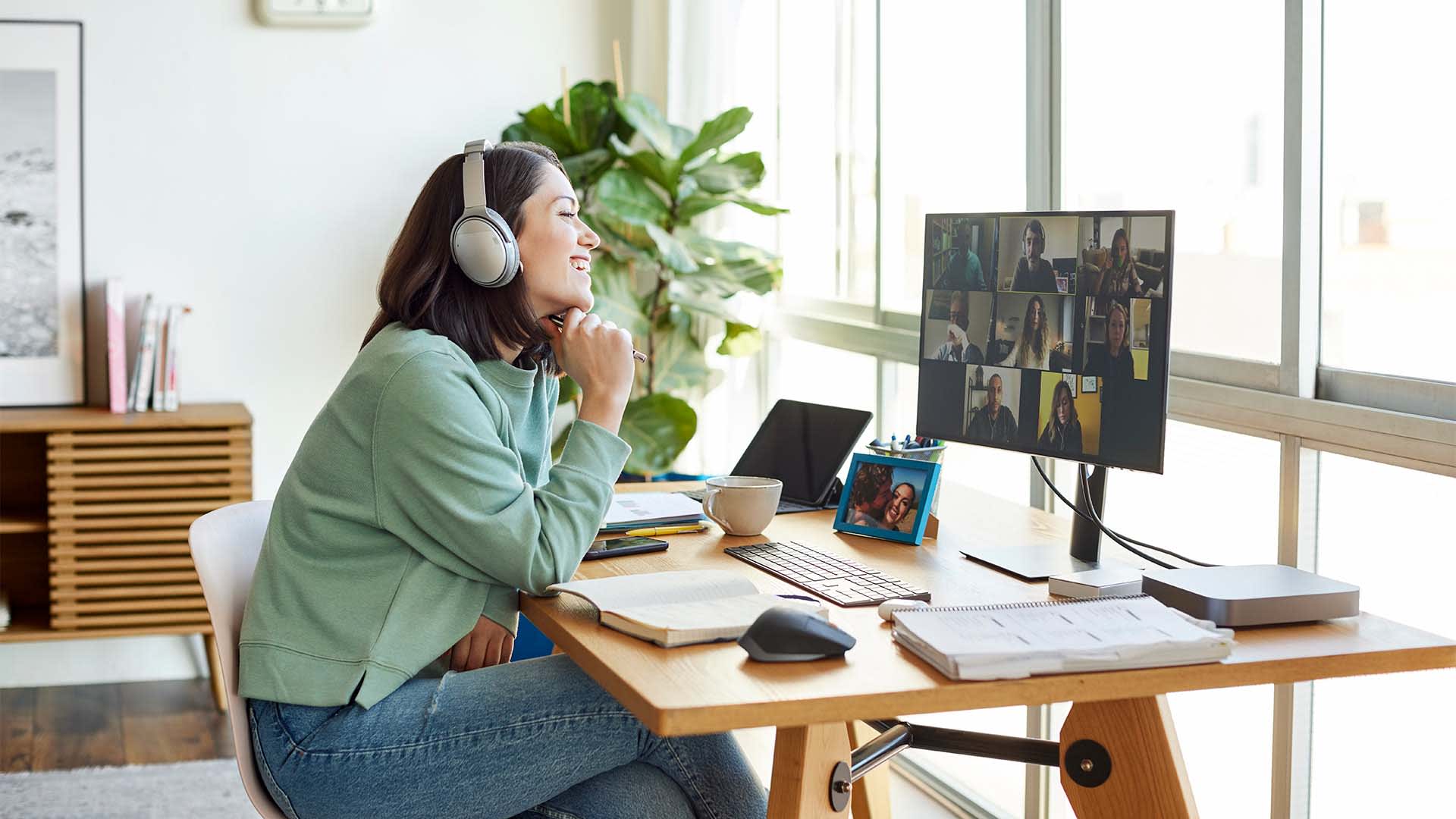 Microsoft Has 1 Simple Fix to Make Your Virtual Meetings Less Awkward. It's An Ancient Solution