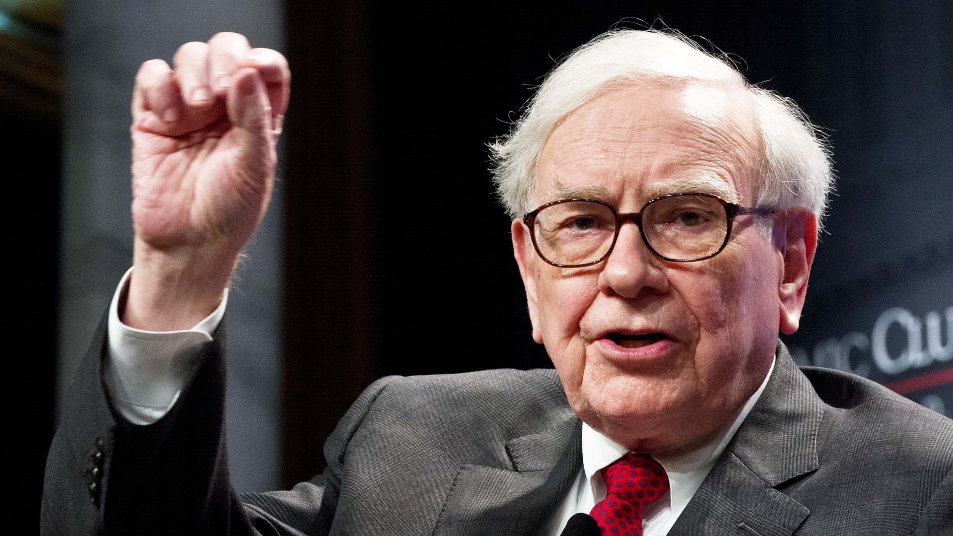 Warren Buffett's 25/5 Rule Has Been Debunked. Here's What You Should Do Instead