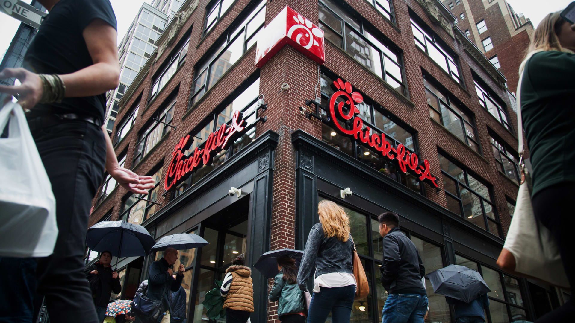 Want to Make Better Big Decisons? Ask 'the Chick-fil-A Question' Every Time