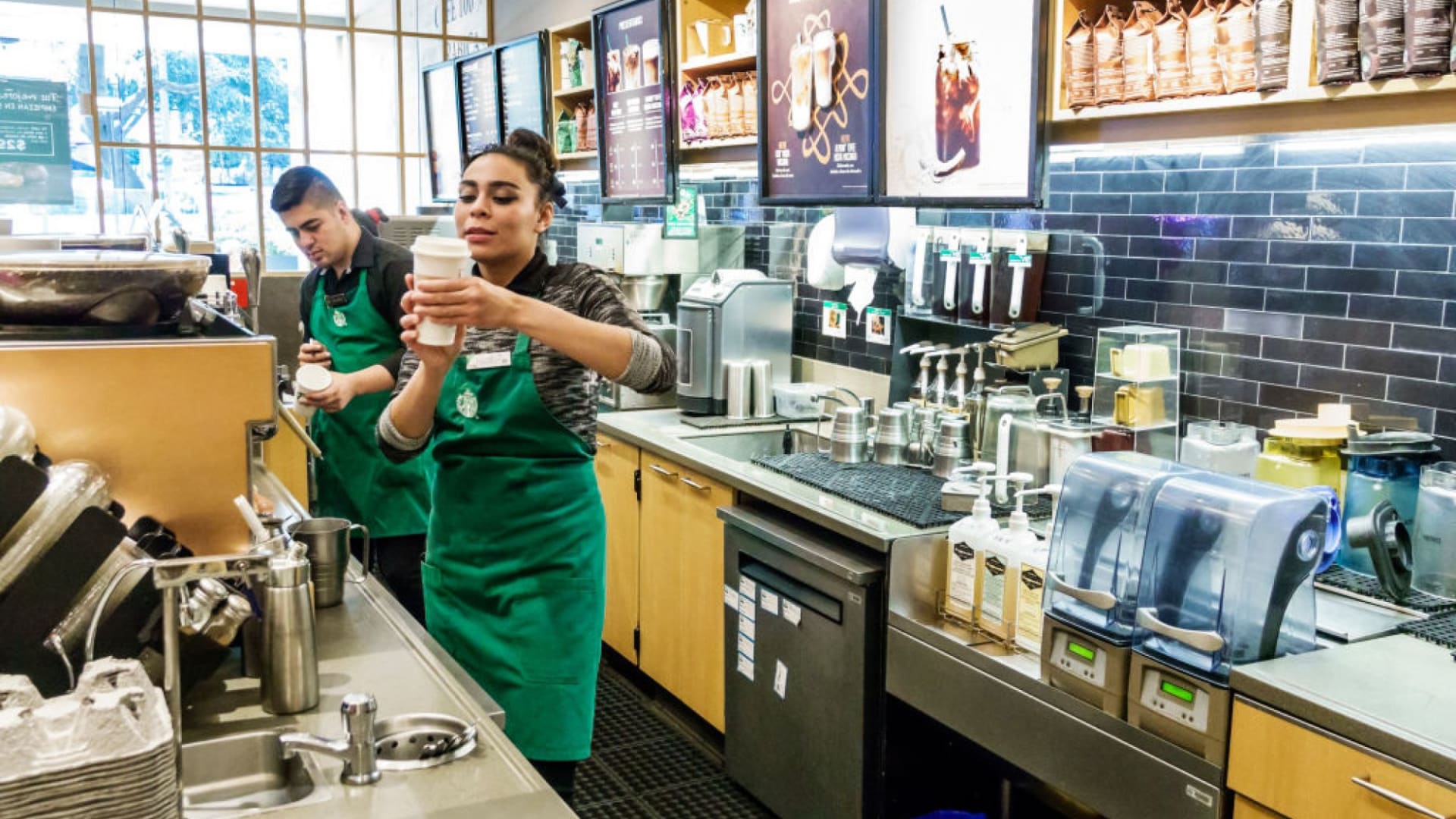 Starbucks's CEO Admitted the Company 'Lost Its Way.' It Turns Out the Thing It Needs Most Is a New Blender