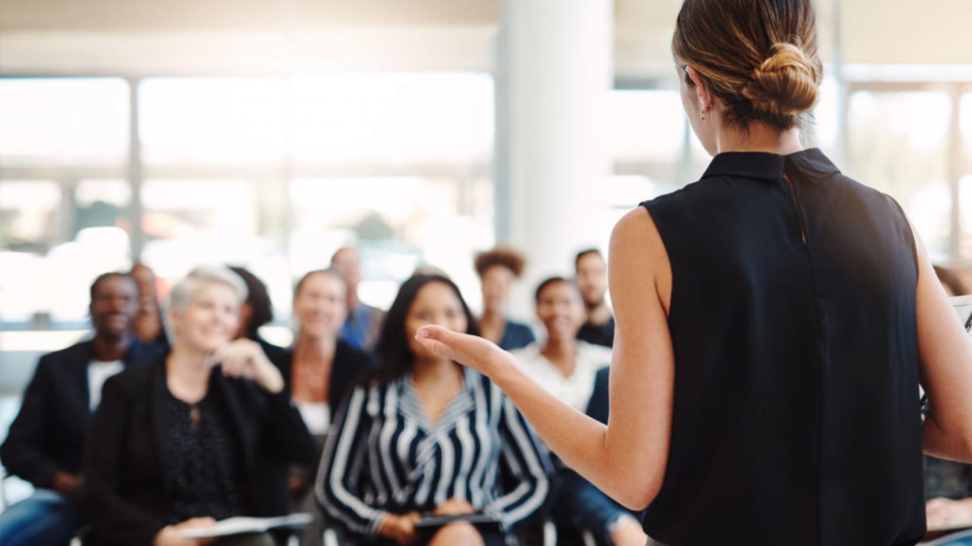 6 Winning Public Speaking Tips For Non-Native English Speakers