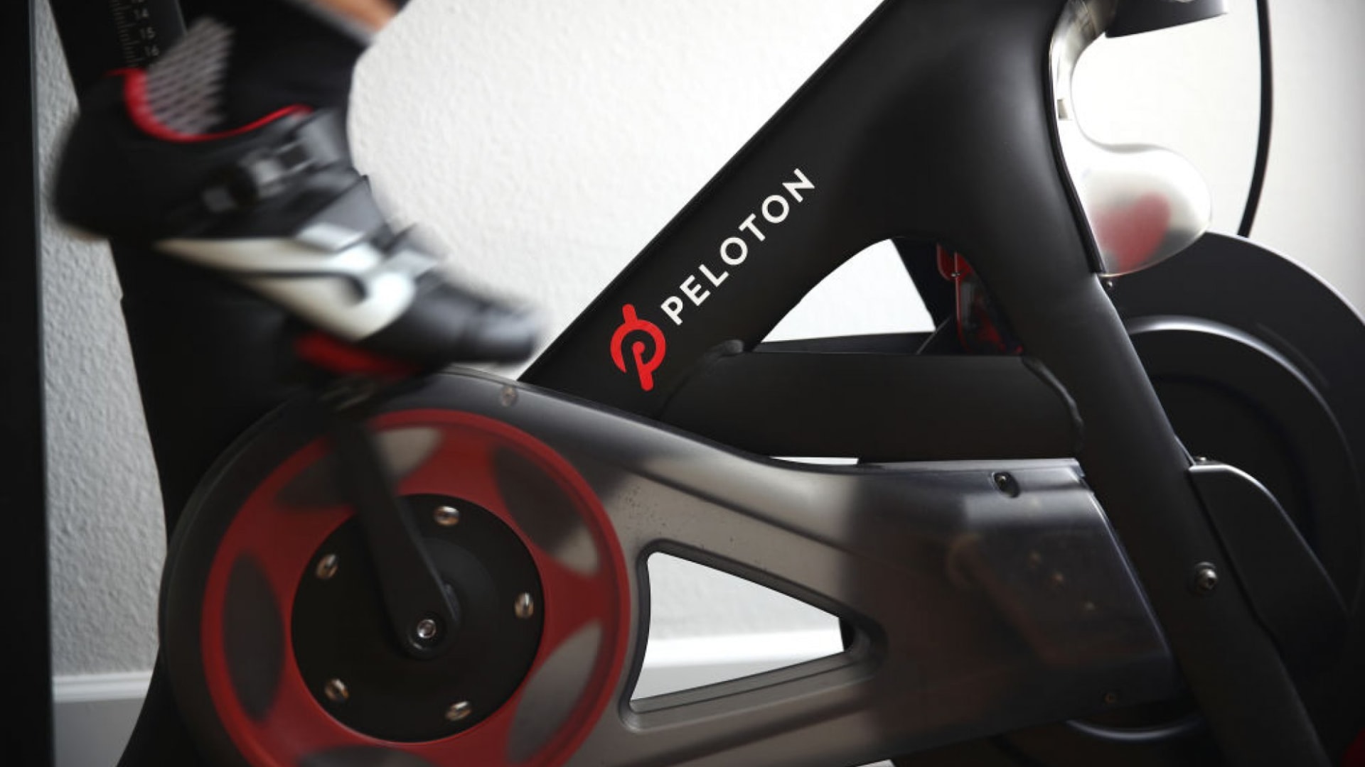Peloton's Latest Strategy to Save the Company Is the 1 Thing No Company Should Ever Do
