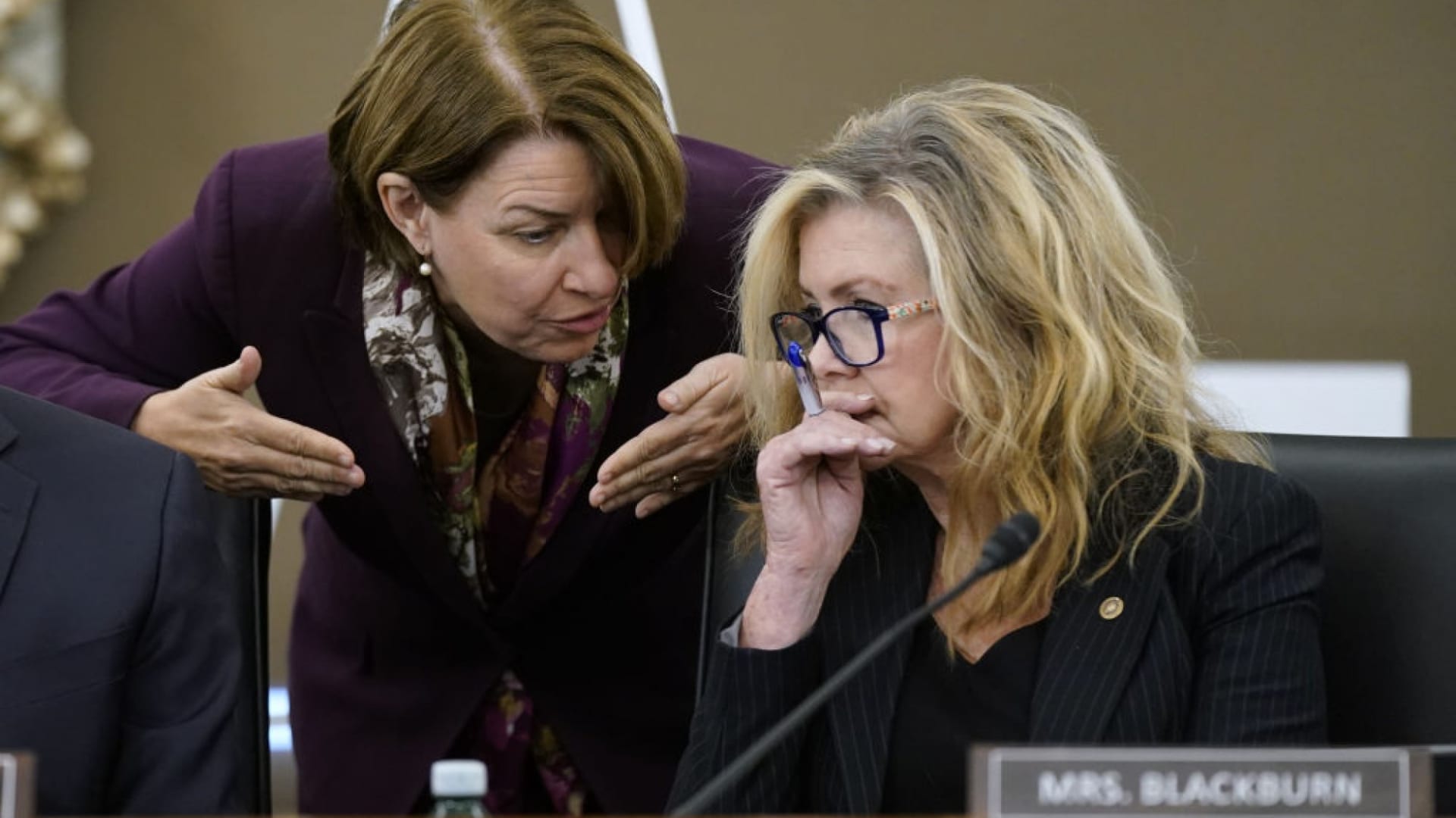 Senators Amy Klobuchar and Marsha Blackburn (right) at the hearing.