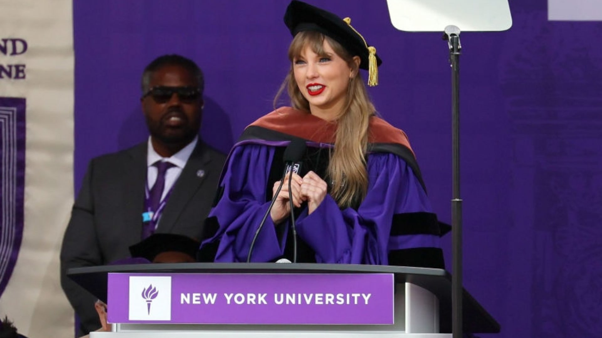 In a 20Minute Commencement Speech, Taylor Swift Explained a Basic