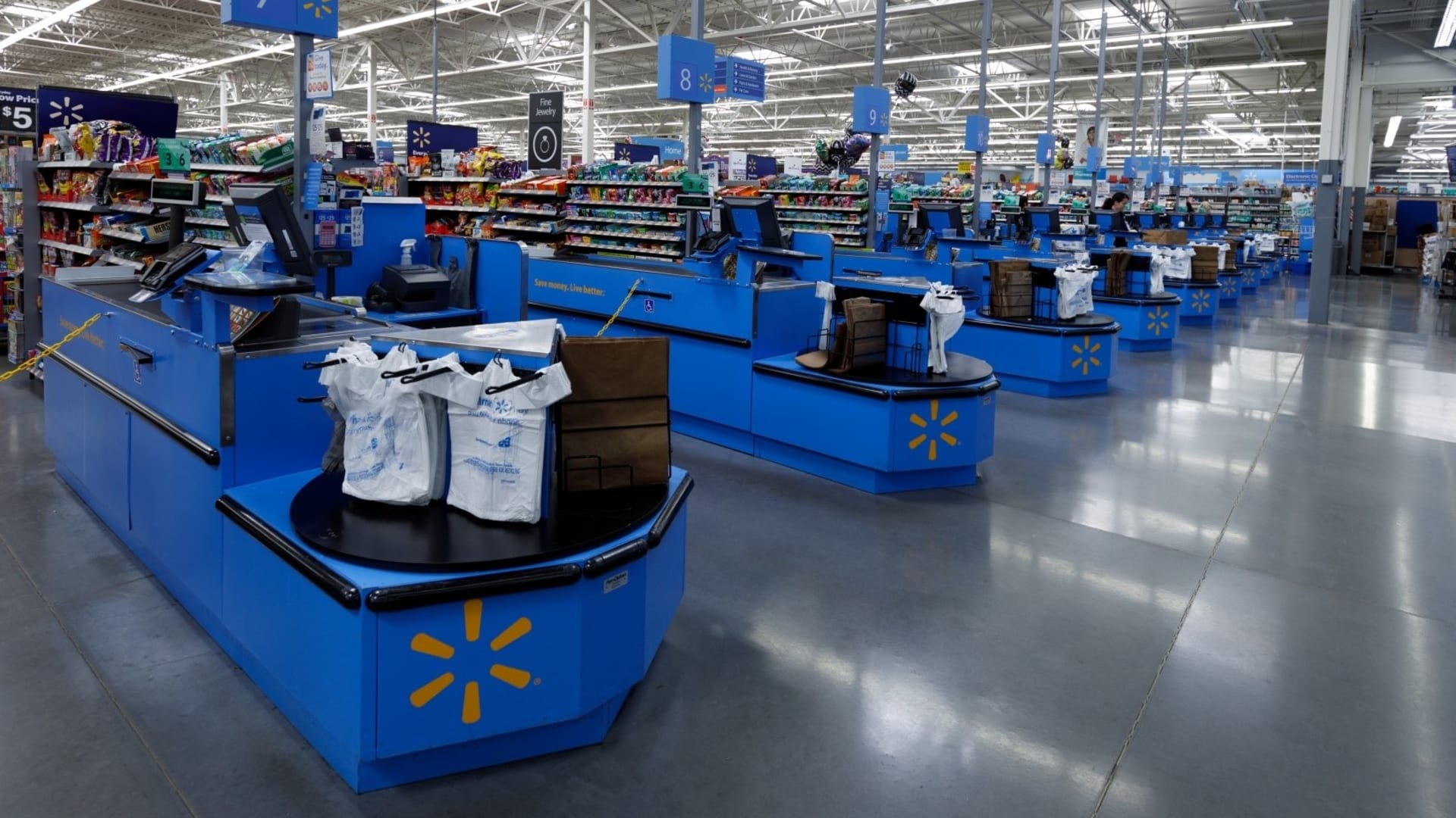 Walmart Just Announced It's Changing a 30-Year Tradition. Here's What Customers Are Saying