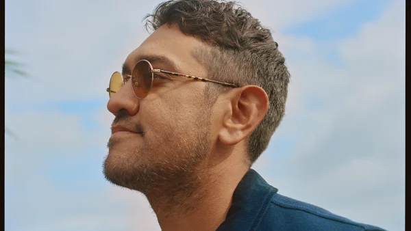 Oliver peoples son store