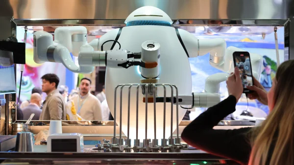 Meet the Robot Bartender That Served Drinks for Kendall Jenner s