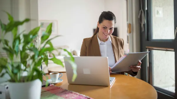 How to Walk Around the Office--Even If There Isn't One 